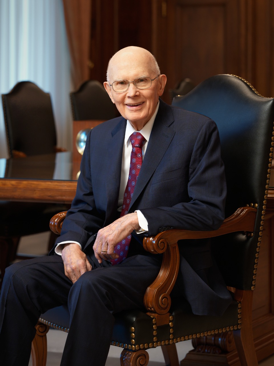 Official 2025 portrait of President Dallin H. Oaks.